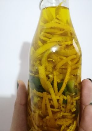 Una foto de Aceite aromático cítrico (mandarina 🍊 y limón 🍋)