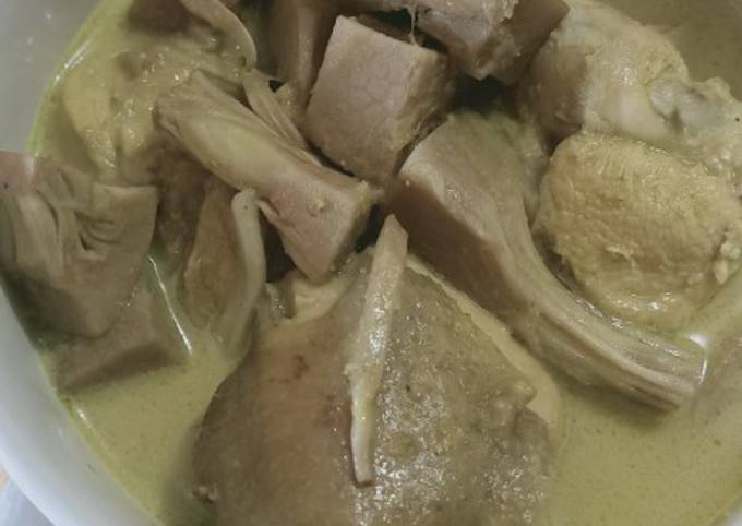 Gulai ayam nangka