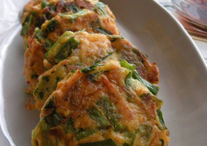 Nutritious Tofu Jijimi with Lots of Chinese Chives