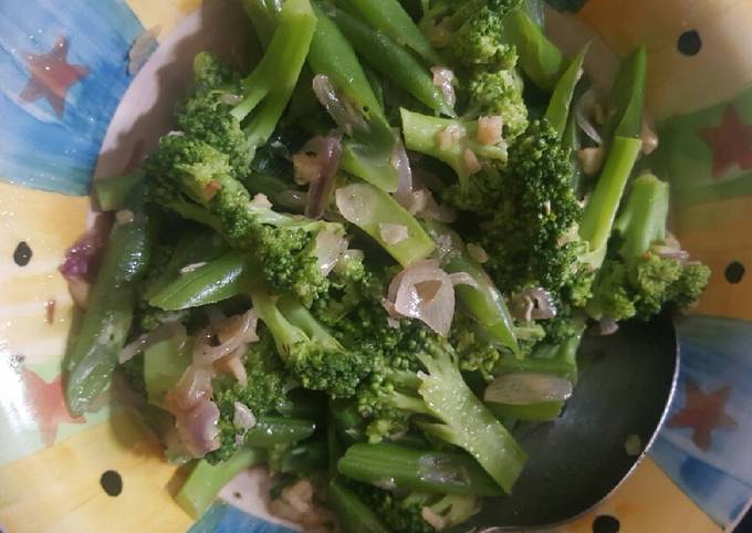 Cara Gampang Membuat Brokoli buncis tumis bawang putih Anti Gagal
