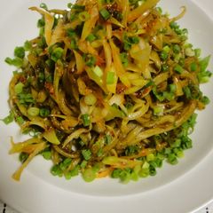 A picture of Chef's Addictive Soup-less Dan Dan Noodles for the Summer.