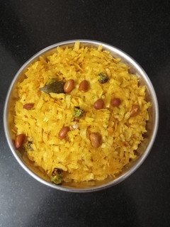 જાડા પૌંઆ નો ચેવડો (Thick Poha Chevdo Recipe In Gujarati) રેસીપી મુખ્ય ફોટો
