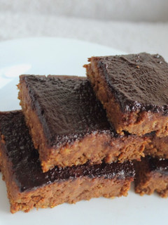 Una foto de Brownies veganos de camote
