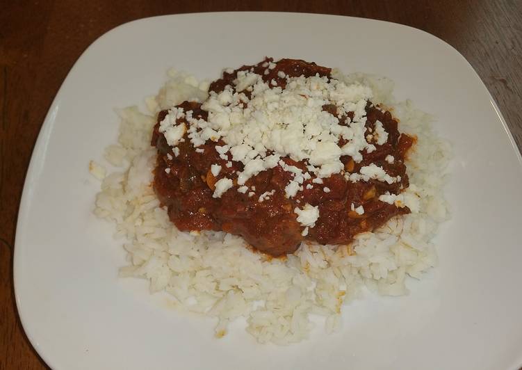 Puerco Con Chile Rojo Con Arroz