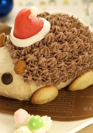 A picture of Hedgehog Christmas Cake.