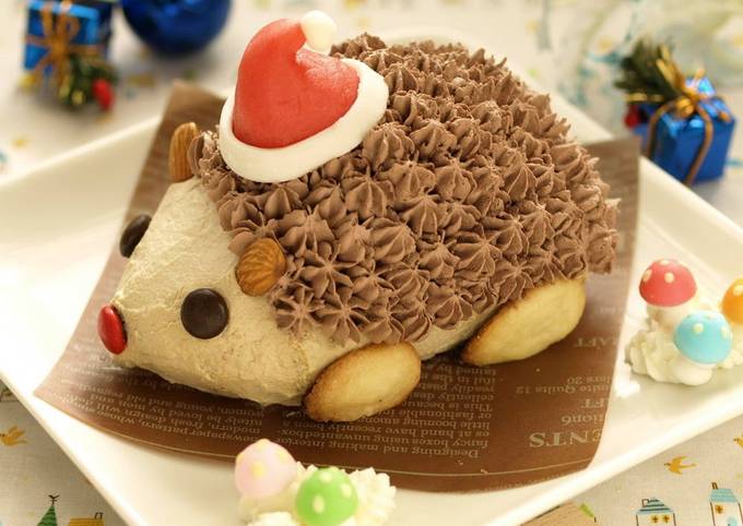 Hedgehog Christmas Cake