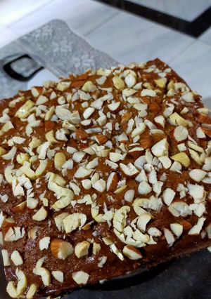 A picture of Jaggery cake.