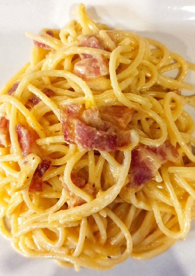 Una foto de Spaghetti carbonara (sin nata)