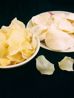 आलू चिप्स(aloo chips recipe in hindi) रेसिपी मुख्य फोटो