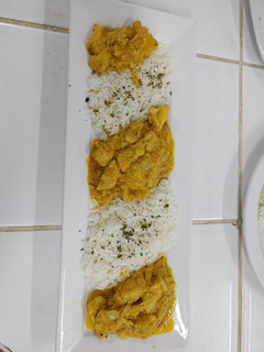 Una foto de Fajas de Pollo al curry