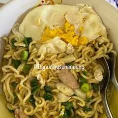 A picture of Mie Instan Ala Mas Biru Laut.
