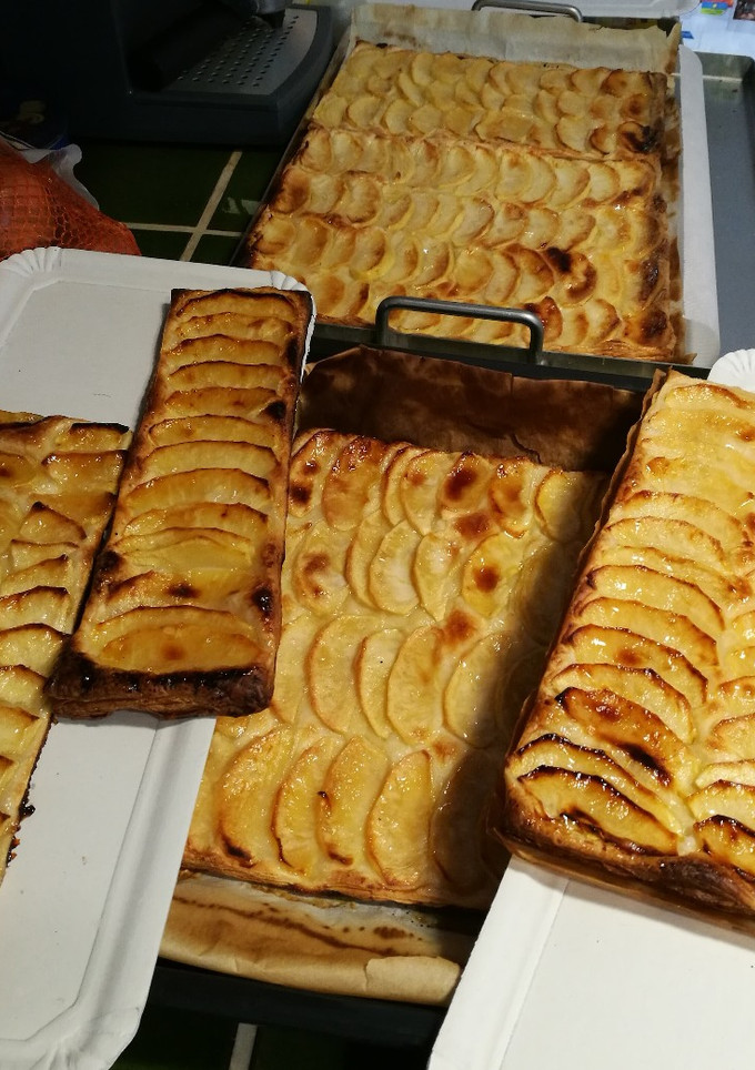 Una foto de Hojaldre exprés de manzana 🍏