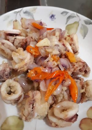 Foto resep Cumi goreng tepung siram sambel iris