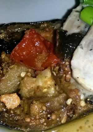 A picture of Sig's Roasted Eggplant and Tomato Snack.