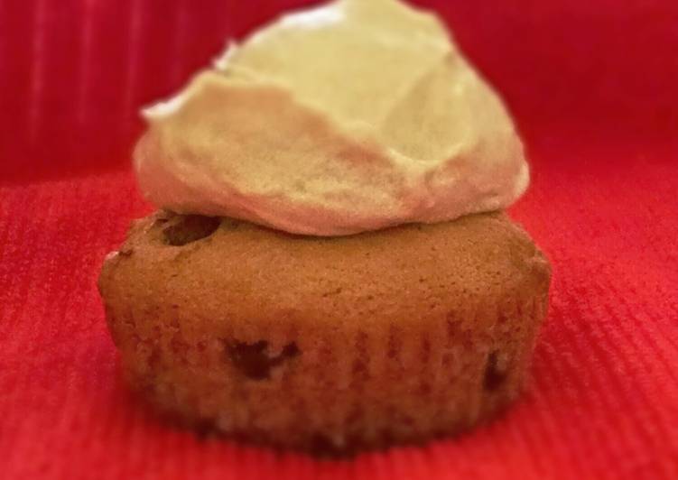 Recipe of Speedy Chocolate chip cookie dough cupcakes with cookie dough frosting!