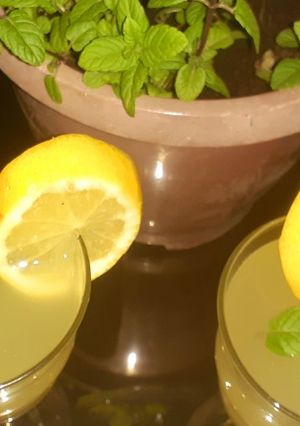 صورة لوصفة عصير الليمون والنعناع (موخيتو)