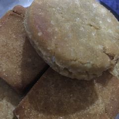 A picture of Mithi Roti.