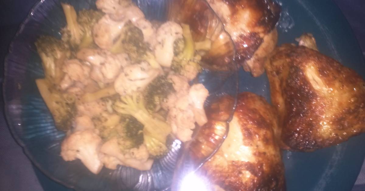 My baked chicken thighs Broccoli&cauliflower Recipe by yoggi Cookpad