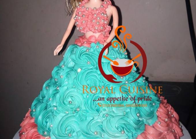 2 Kg Barbie Doll Vanilla Cream Designer Cake
