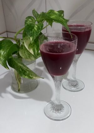 عکسی از دستور آب انار خانگی