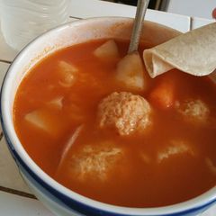 A picture of Chicken albondigas.