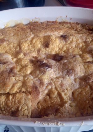 A picture of Peach Cobbler Dump Cake.