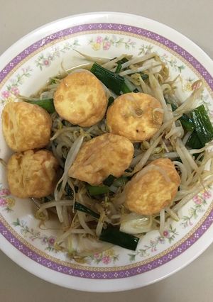 รูปของ “ผัดถั่วงอกเต้าหู้ไข่”