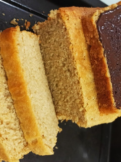 கையால் மாவு பிசையாமல் சுவையான மிருதுவான கோதுமை பிரட் (Kothumai bread recipe in tamil) செய்முறை முக்கிய புகைப்படம்