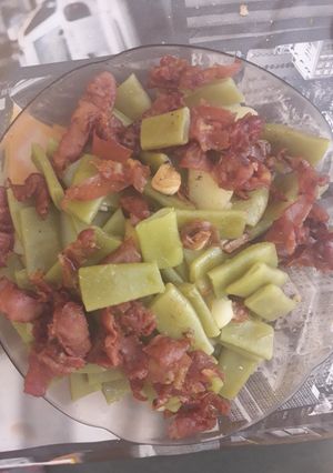 Una foto de Vainas con jamón🍽