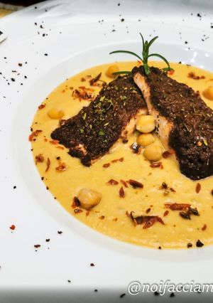 Foto di Filetti di Trota al Forno con Ceci, Radicchio e Granella di Missoltino