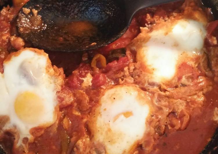 Simple Way to Make Perfect Ken&#39;s Authentic Shakshuka (Poached Eggs in Spicy Tomato Ragout)