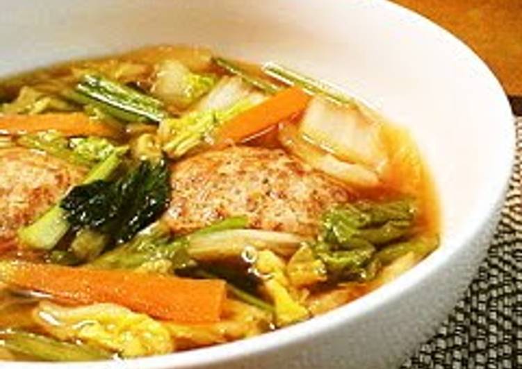 Recipe of Speedy Chinese Cabbage and Meatball Soup
