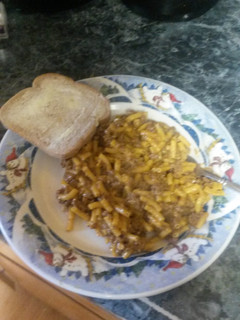 A picture of Cheese berger mac.