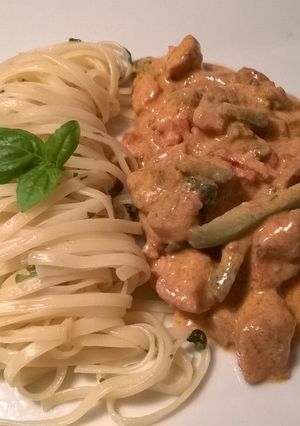 Aprópecsenye Stroganoff módra recept fotója