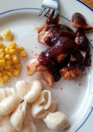 A picture of taisen's moist baked bbq chicken.