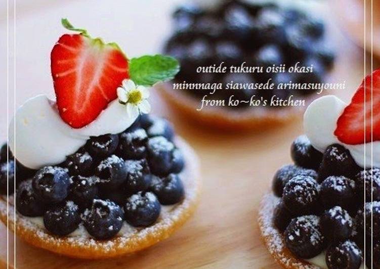 Easiest Way to Prepare Ultimate Very Berry No-Bake Cheesecake Tarts