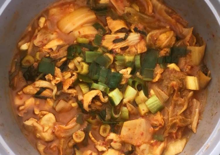 Kimchi Jjigae / Sup Pedas Kimchi (No Oil)