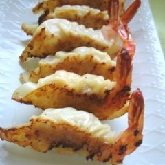 A picture of Shrimp Gyoza Dumplings.