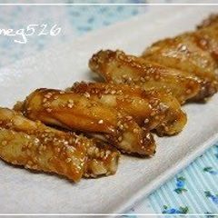 A picture of Easy Teriyaki Chicken Wings with Sesame Seeds.