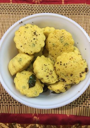 A picture of Dhokla muffin.
