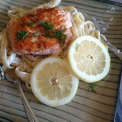 A picture of Seared Salmon and Lemon Linguine.