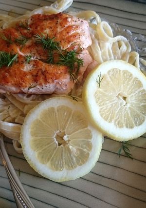 A picture of Seared Salmon and Lemon Linguine.