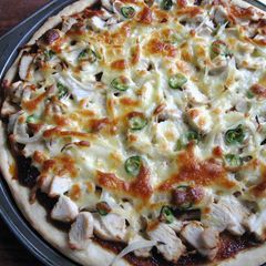 A picture of Hoisin Sauce & Chicken Pizza.