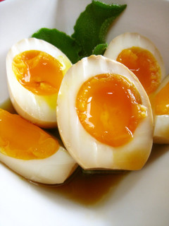 A picture of Easy Marinated Eggs, Great For Ramen.