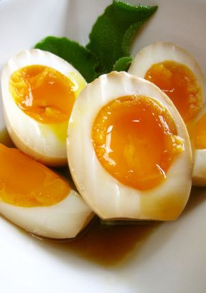 A picture of Easy Marinated Eggs, Great For Ramen.