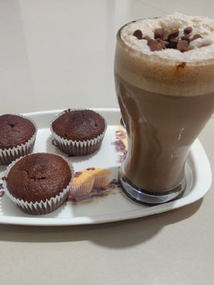 કોલ્ડ કોફી(Cold coffee Recipe in Gujarati) રેસીપી મુખ્ય ફોટો