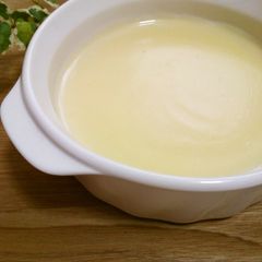 A picture of Microwave White Sauce with Margarine.