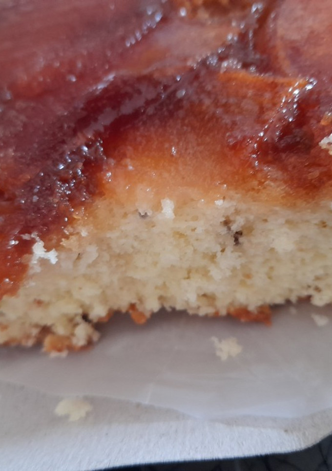 Una foto de Torta de manzana invertida