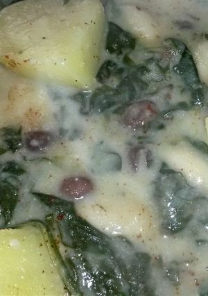 A picture of Sig's 2 Bean, Spinach and Garlic Soup.