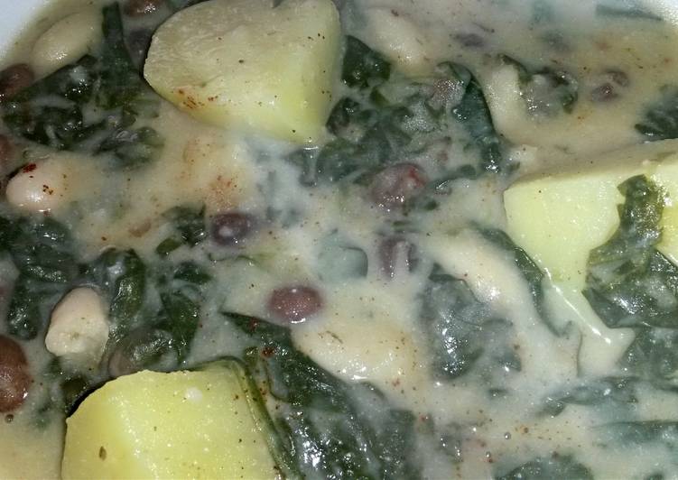 Step-by-Step Guide to Make Ultimate Sig&#39;s   2 Bean, Spinach and Garlic Soup